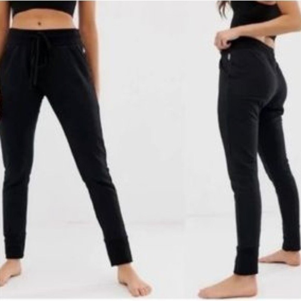 EUC Free People Movement Black Jogger Sweatpants Sz Med